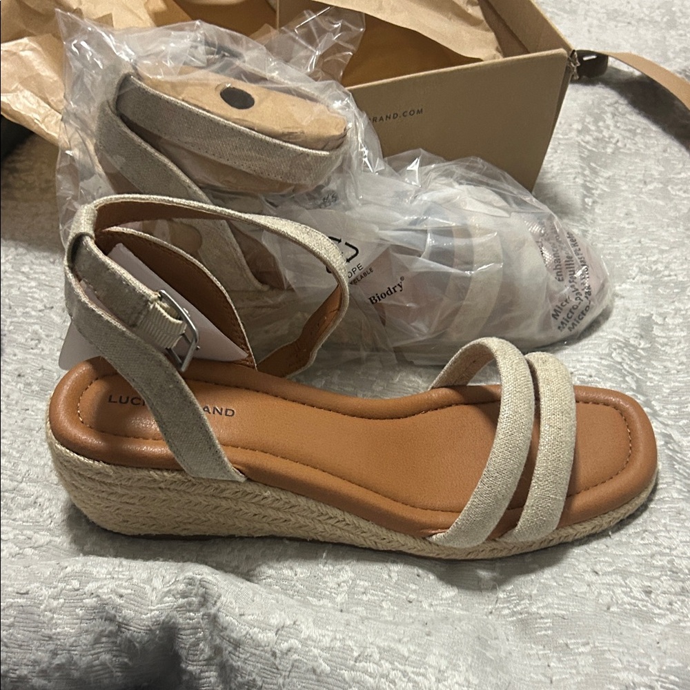 Lucky Brand Beige Wedge Sandals